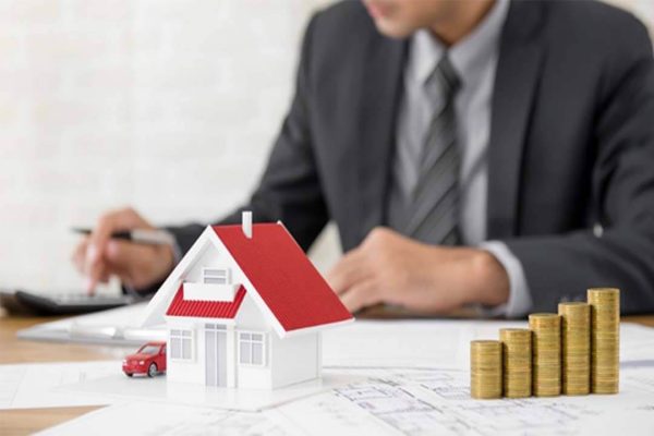 Môi giới bất động sản